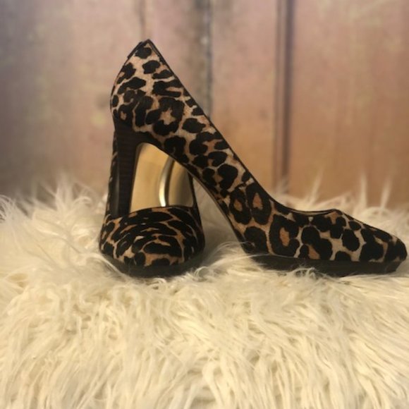 Coach leopard hair heels size 7.5B - Picture 2 of 8